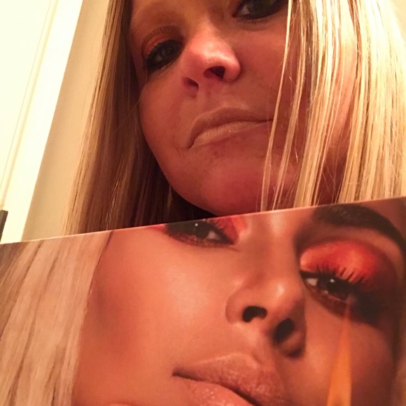 ~Meet Your Posh Ambassador: LJ DAYS~ - Picture 10 of 14